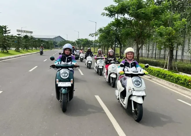 Rolling City in Kebaya, a Unique Way to Educate Driving Safety