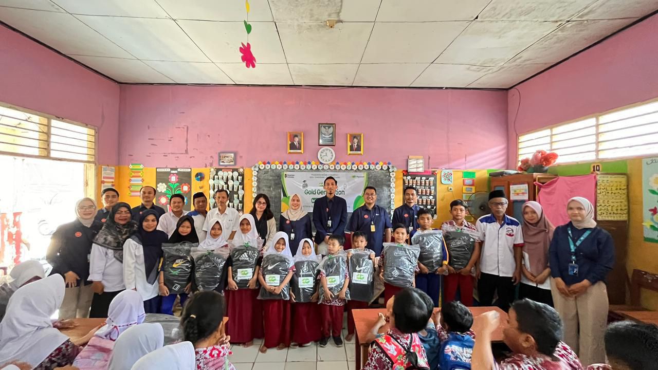 Pegadaian Regional Office IX Expands Social Impact through Education Assistance 2026