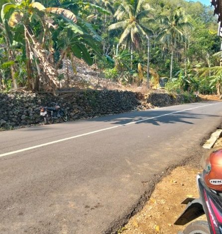 Excavation of Lintang J Lubang Stone Allegedly Covert Project of Village Head
